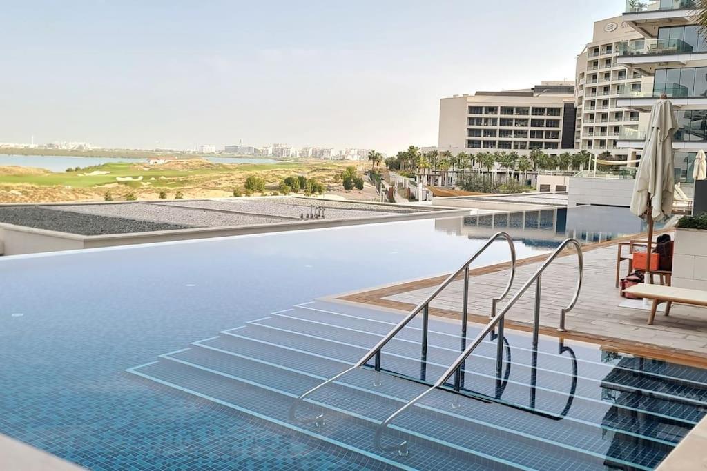 Luxury Apartment In Yas Island Abu Dhabi Exterior photo