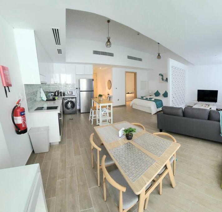 Luxury Apartment In Yas Island Abu Dhabi Exterior photo